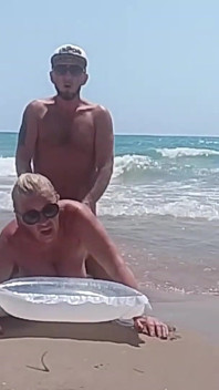 Pieprzyć moją macochę na plaży