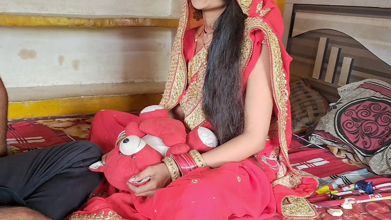seema: Nou Mariet Bhabhi Ki Chudai