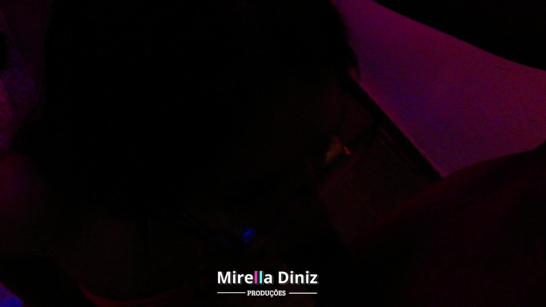 Mirella Diniz: Kejutan di lantai dansa! Lorenna Fanny suka menari.