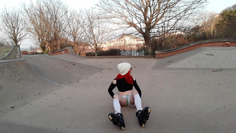The Midnight Minx: Themidnightminx skate park x