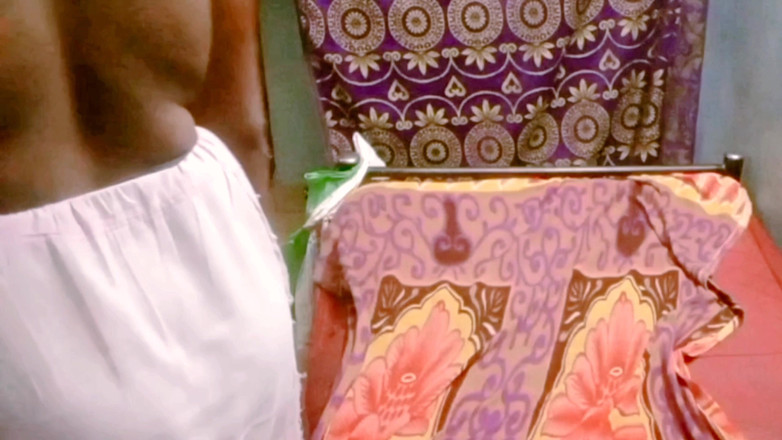 RenuRajj: デシ・アンカット・インド・タミル成熟妻レヌの秘密のセックス 継父の乳首ツイスト カウガール・アナル