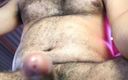 Hairy male: Envía video a la esposa de su vecino