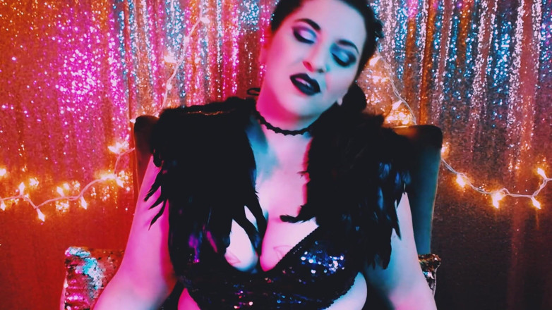 goddessjoules: Ela se alimenta - Transformação succubus