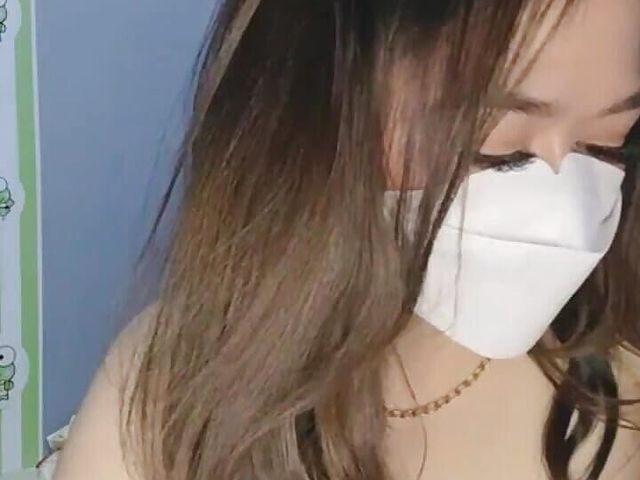 Viral Asian Girl Horny and Wet Pussy Needs Big Cock (Indonesia live)