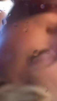 Courtney a Austinův divoký orální sex