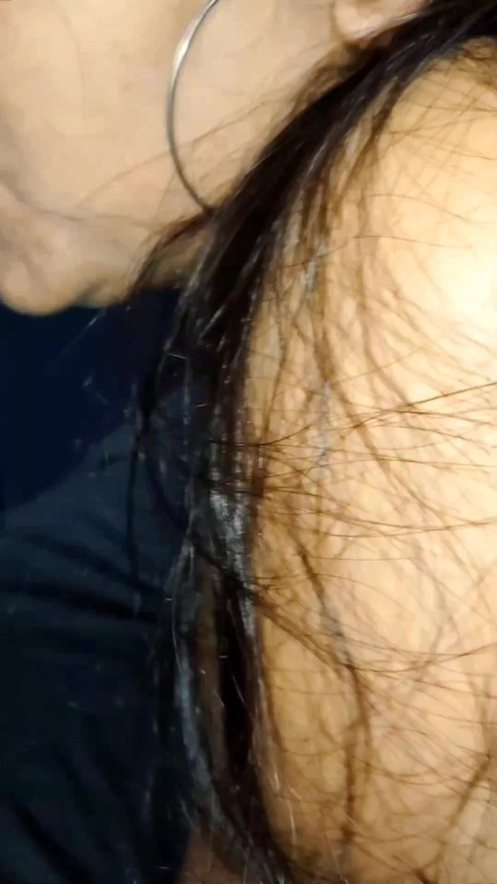 Sexykajalbhabhi: Hintli üvey kız üvey erkek kardeşiyle seks yapıyor