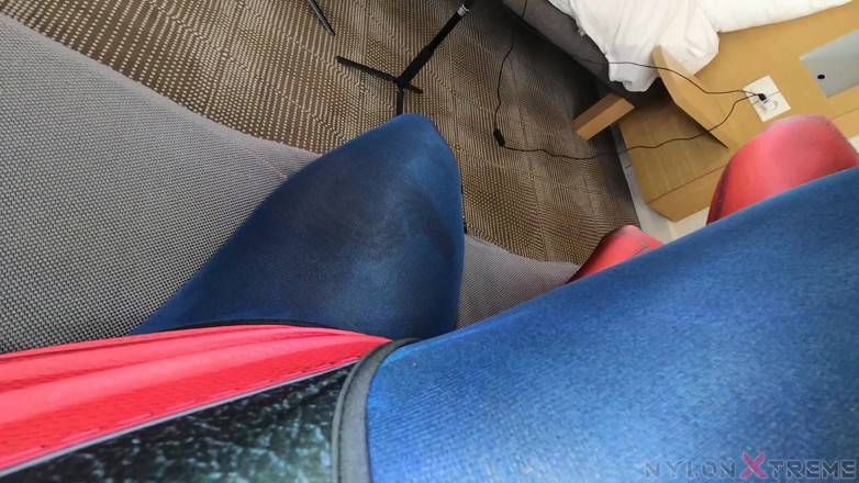 Nylon Xtreme: Pov nora fox tôn sùng chân thủ dâm