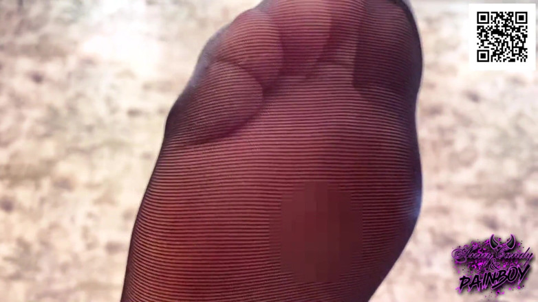 AnnyCandyPainboy: 스타킹을 입고 다리로 애인 자지 따먹기, 발에 사정