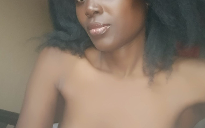 Briita: La Coquine Briita Jouit Doucement, Tellement Sympa Et Perverse