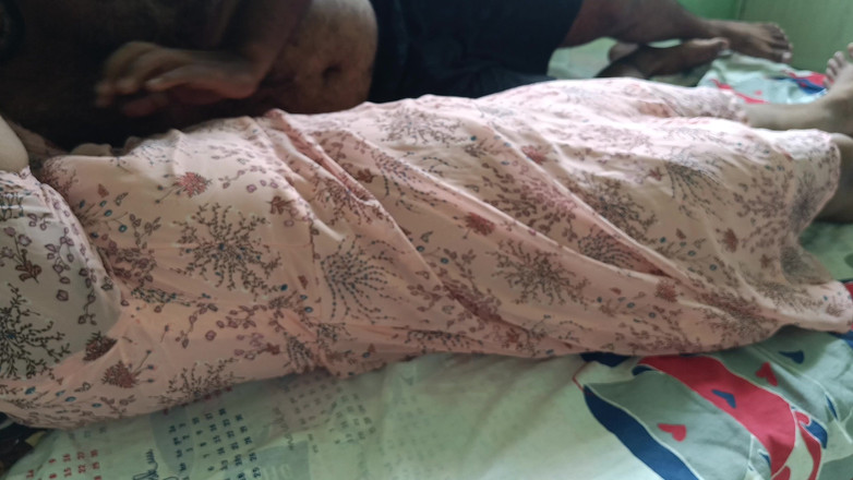 Wonder: 사무실 비서와 섹스