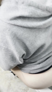 Tette mature che rimbalzano e vengono coperte di sborra