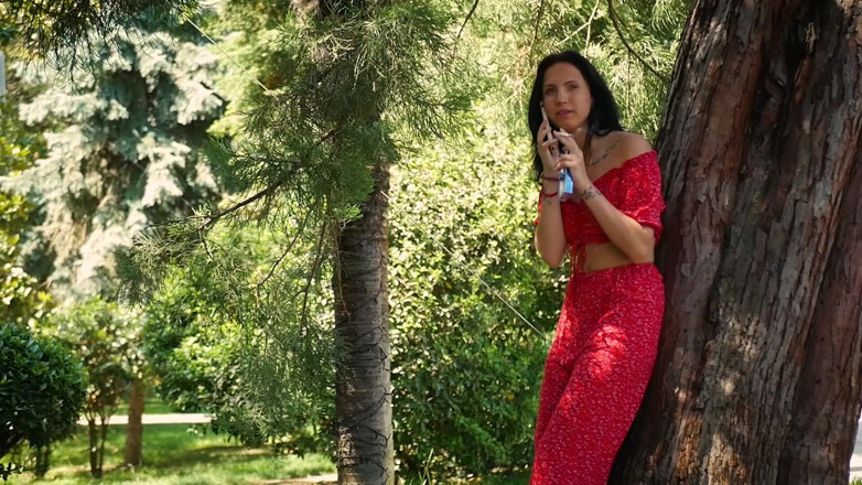 Russian Smokers: Seductive Russian Beauty Smoking Slim Cigarette Outdoors