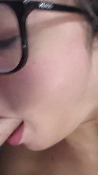 197 - 3 Ragazza scopa per creampie