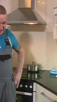 Teen dai capelli rossi