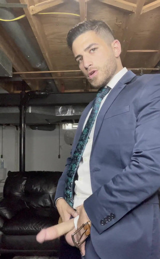 Christian Styles: Péče o Business Lol