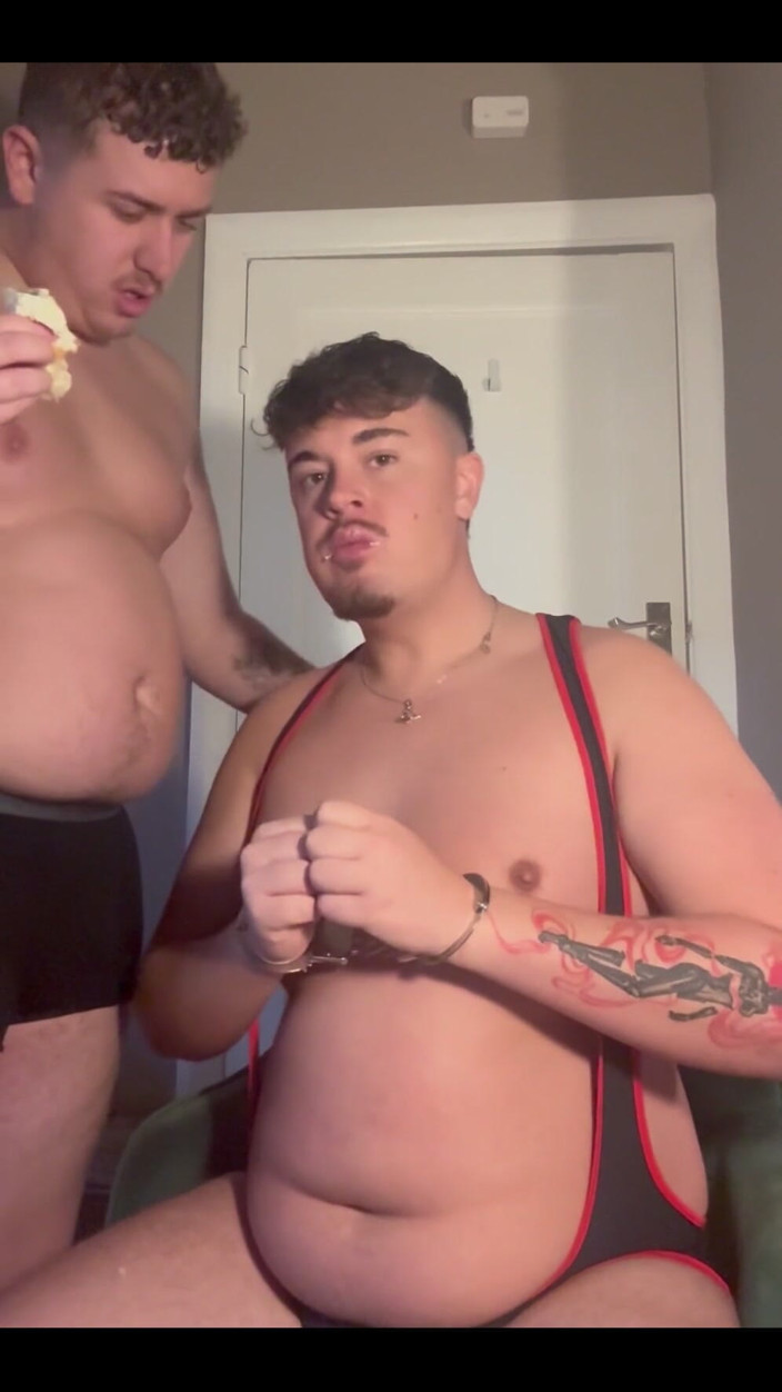 Twunkletoes: Ammanettata