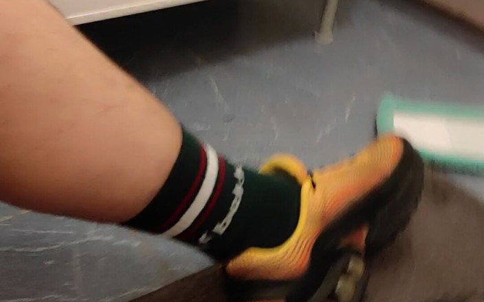 SmokedAlloy2: Çingene Dirtyjunkbro Beyaz Penis Arıyor