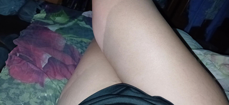 Lesbian-illusion: Saya menelefon doktor ke rumah saya, yang menyembuhkan saya dengan...