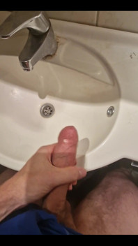 Wake up at Friend's House, Hungover. What Else You Gonna Do Than Cum? ‍