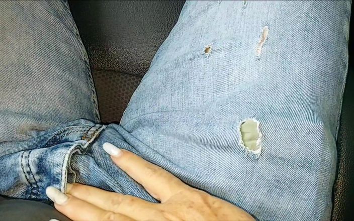 Step Mommy: Geile blonde sexy MILF will morgens in der Öffentlichkeit im auto...