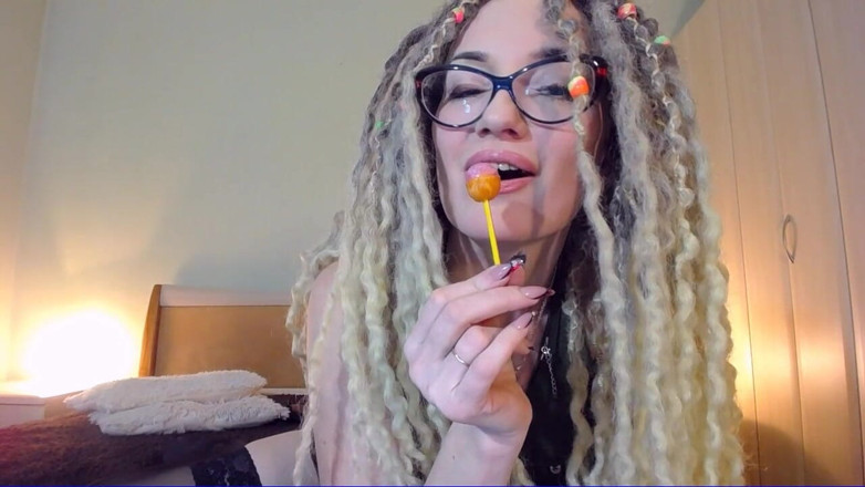 BadAssBitch: LolliPopのからかいと屈辱
