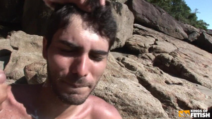 Gay Diaries: Cara com tatuagens fode um cara com cu apertado na...