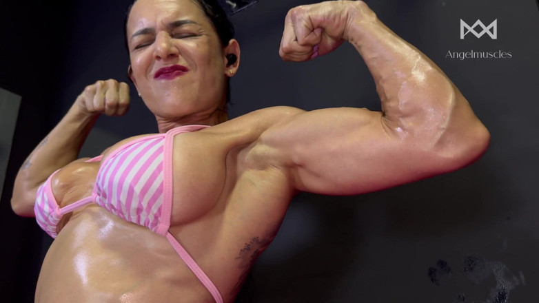 Angelmuscles: Esposizione di dee muscolose