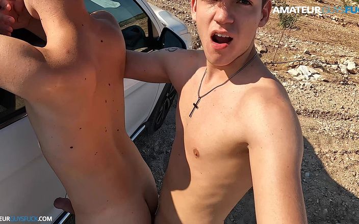 Amateur Guys Fuck: Agf002 : Liam et Gabriel - en plein air