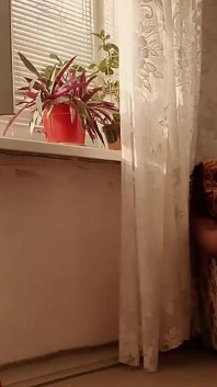 C’est ennuyeux d’être seul, mais il y a un vibromasseur