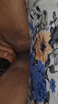 Kavita india si masturba a casa da sola