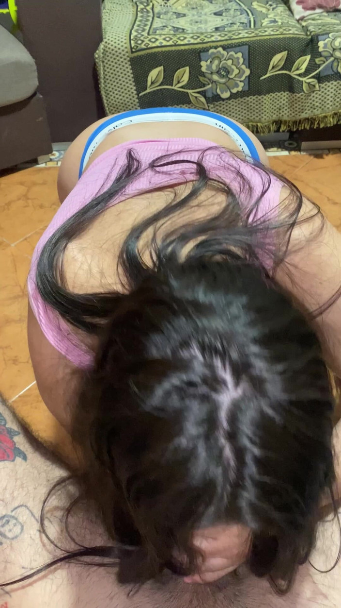 ZeusAndPinkipai: Pov la sorellastra culona mi seduce in cucina