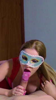Die Maskierte Blonde Saß Und Rollte Auf Meinem Schwanz, Bis Sie Sperma Ins Gesicht Bekam