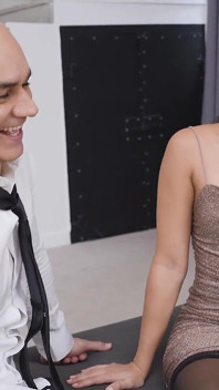 Asiatisches Schätzchen May Thai Hart Anal Klafft Mit Dem Größten Schwanz - Anal Bekommen