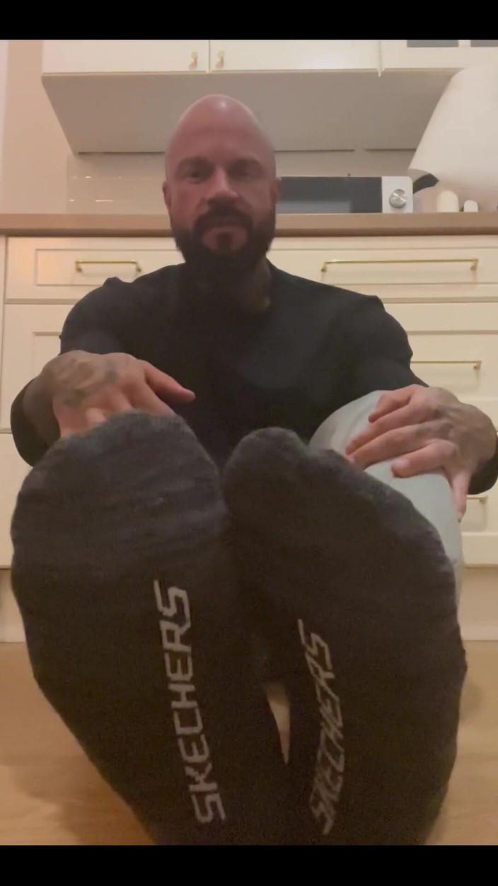 Jasons feet: 我让你闻我的臭人字拖