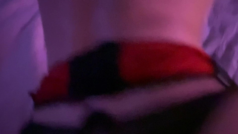 Slowly Tease: #34 클래식 블랙 나일론과 레드 빈티지 벨트