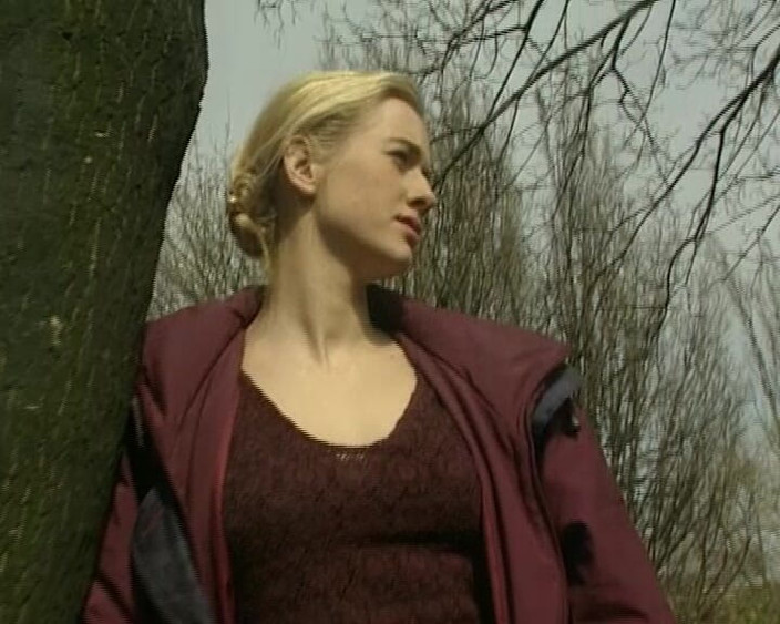 Porno Cloud: Clark se satisface con las bellezas