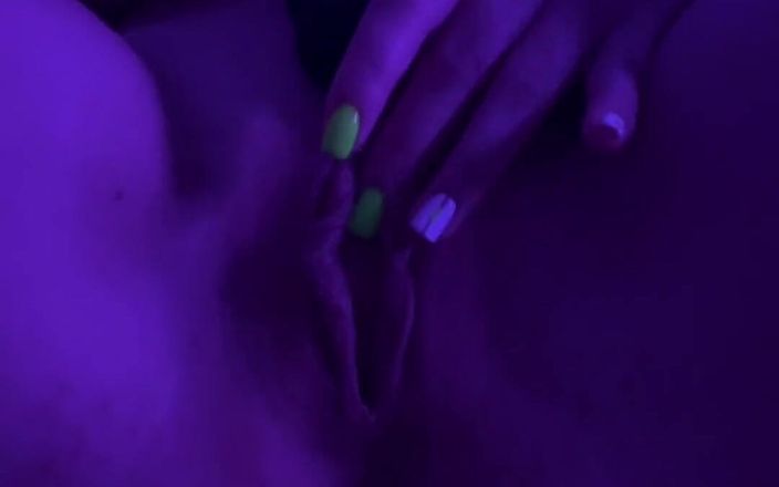 Fox Flame: My Delicious Pussy Needed a Hot Masturbation