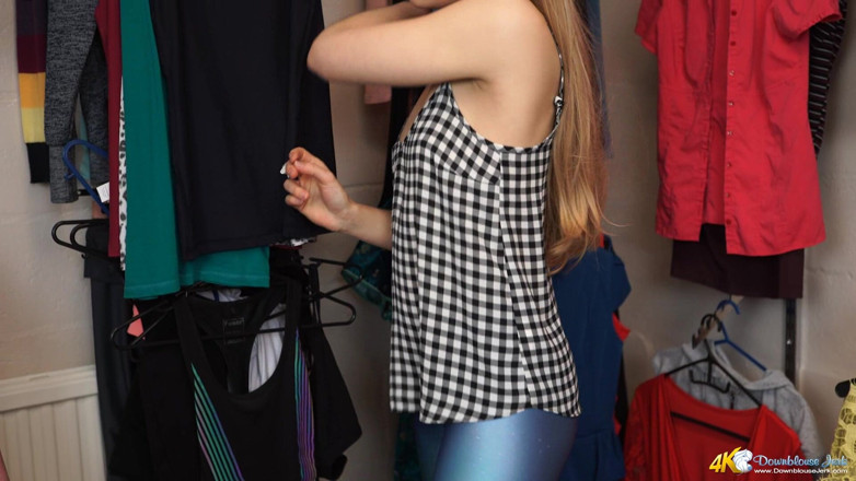 DownblouseJerk: Stephanie Bonham Carter - podívejte se, co se vám líbí - JOI