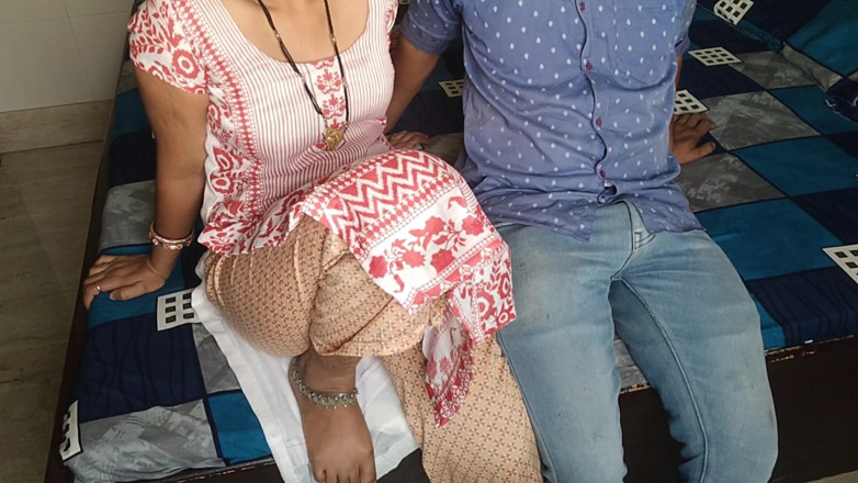 piryaprajapati: I Called the Landlord's Friend to Me in My House...