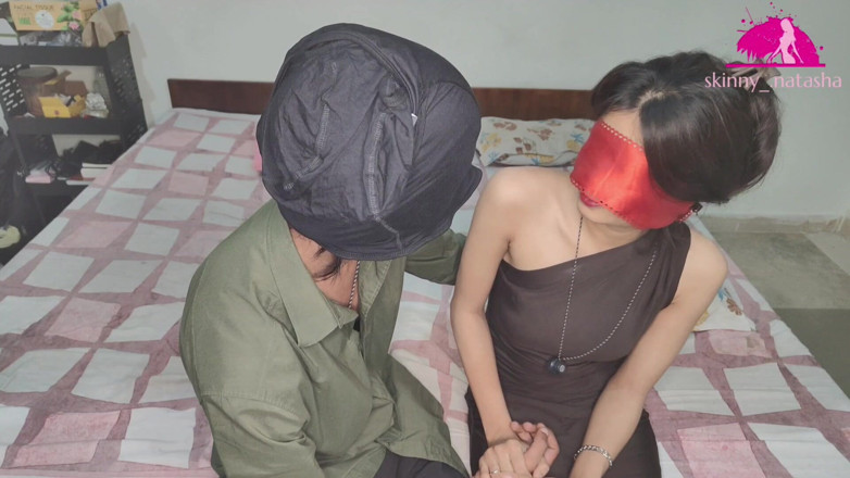 Skinny Natasha: Indian Girlfriend Gives a Romantic Gift to Her Boyfriend