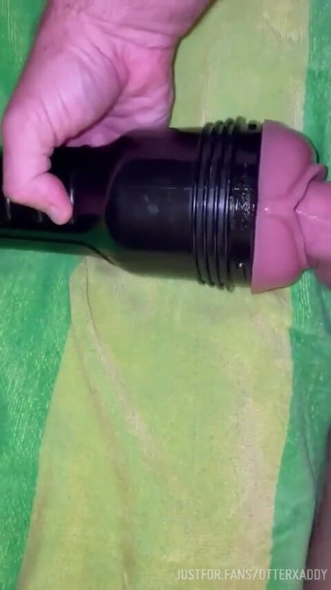 Otterxaddy: Fuck Stamina Fleshlight Pully and Can't Pullout in Time