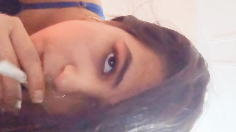 Hot Sis: Latika sert seks büyük siyah yarak deneyimi