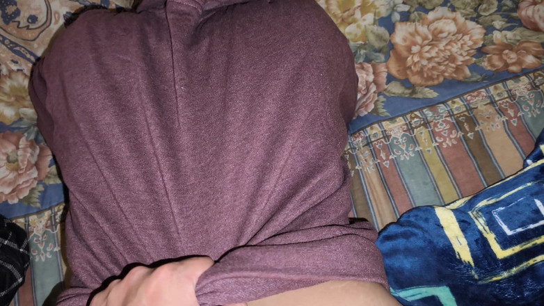 Moo DBOXXX: Faccio sesso con la mia matrigna