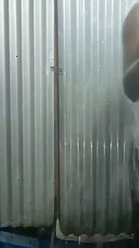 Nudy Chuveiro e Masturbação