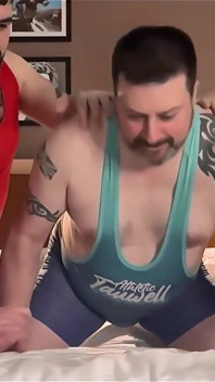 Wrestling medvědi ve dvouhrách