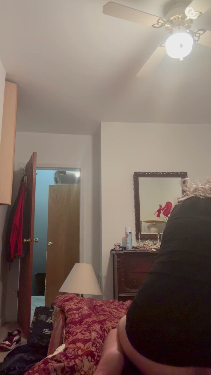 Kinky39: Black dress riding