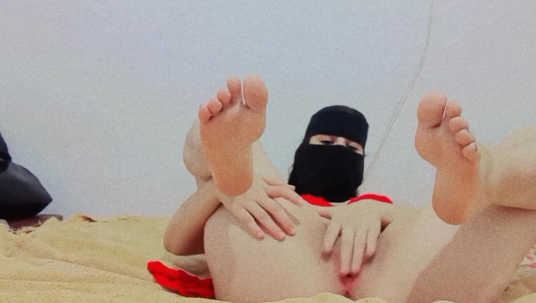 Nina_lalatkom: Arabic Girl Handjob. Sexy Positions