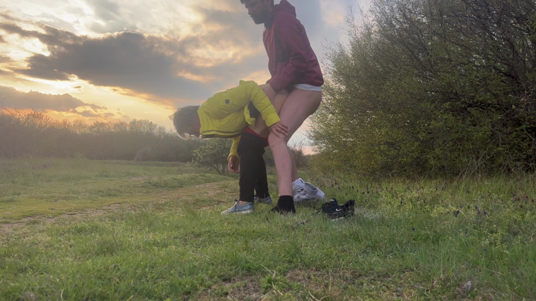 KingYordanov: The Anal Granny Outdoors!
