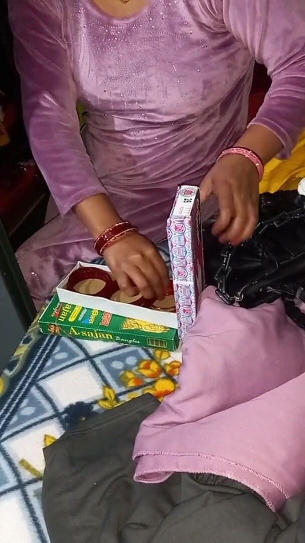Panjabi Bhabhi Having Change Her Dress. (Manjushukla) Panjabi Bhabhi Having Change Her Dress. (Manjushukla)