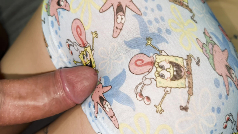 Emily 18: Ma première sodomie - baise-moi mon beau-père a cassé mon cul étroit...